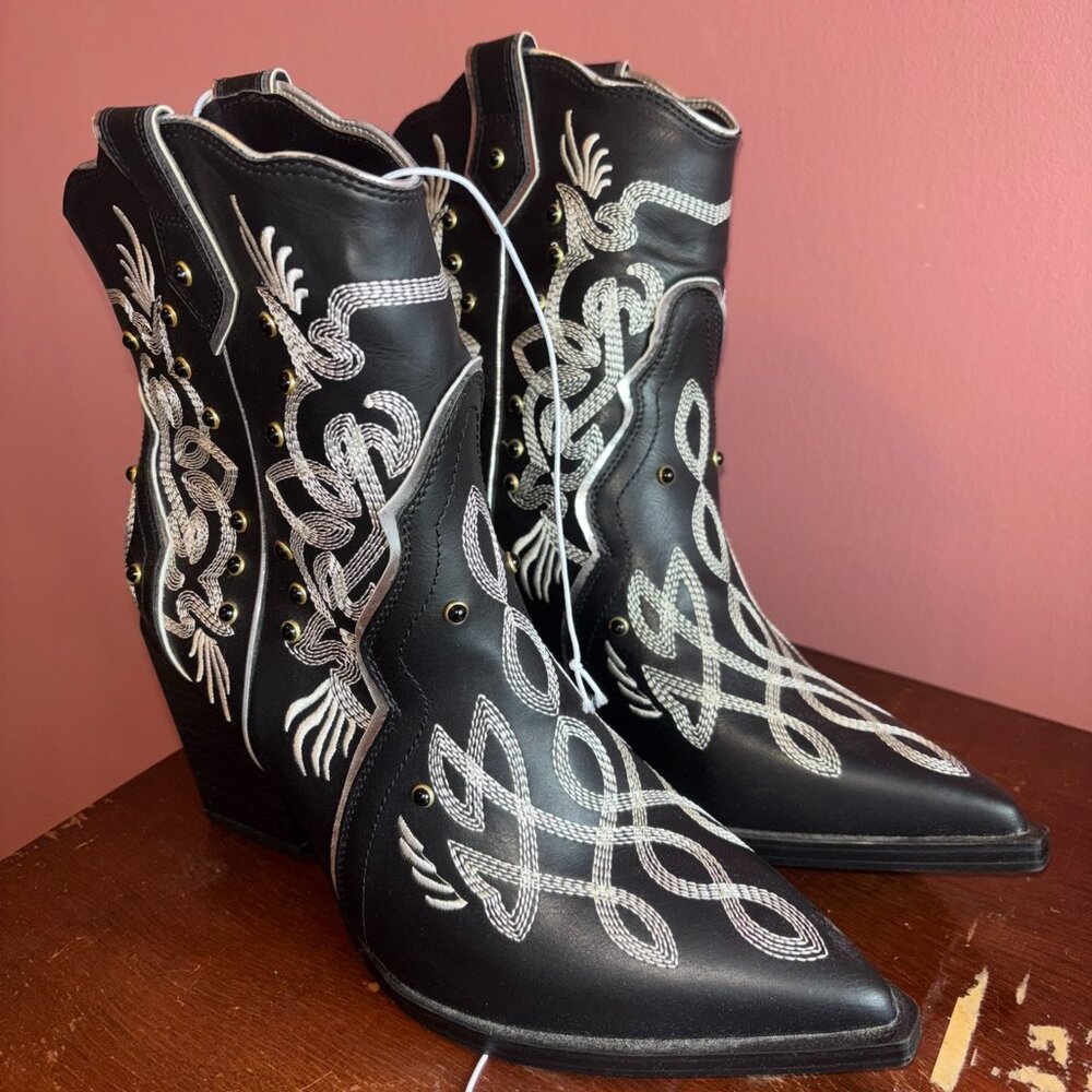 NWT Altar'd State Cowgirl Boots sz 10